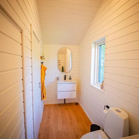 House With Sauna, Cold Plunge And Anneks * Glesborg